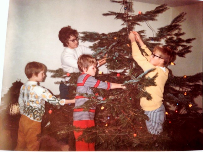 Tree Trimming '70's Style
