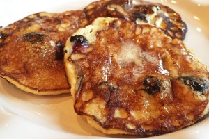 Grain-free & Dairy-free Banana-Blueberry Pancakes